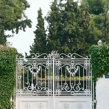 Ikia A Mare Villa