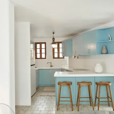 فيلة Ikia A Mare *