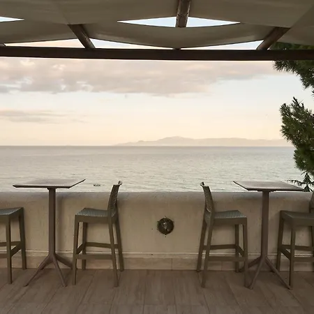 Villa Ikia A Mare PalaiónTsiflíkion