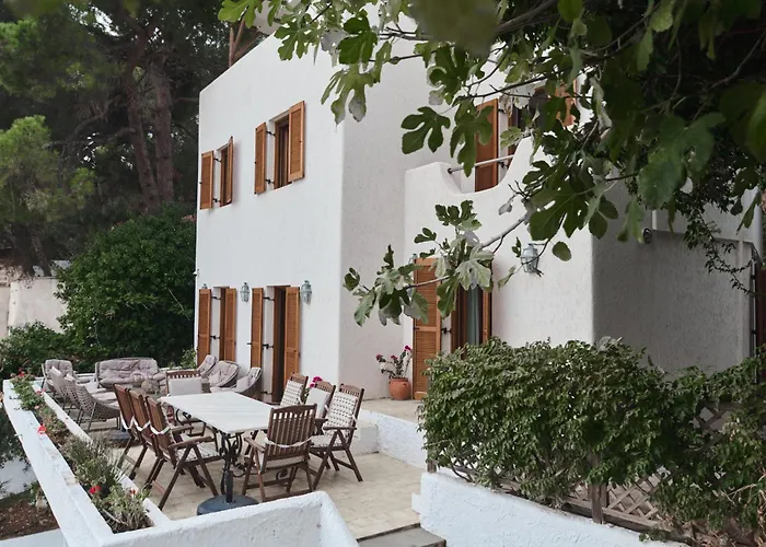 Ikia A Mare PalaiónTsiflíkion