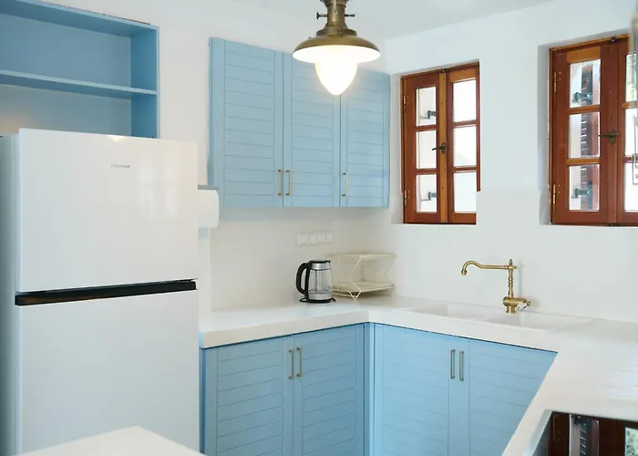 Ikia A Mare PalaiónTsiflíkion