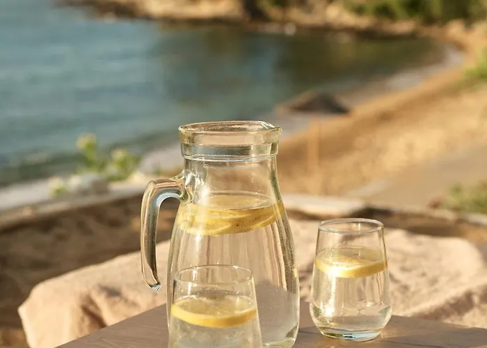 Ikia A Mare * PalaiónTsiflíkion